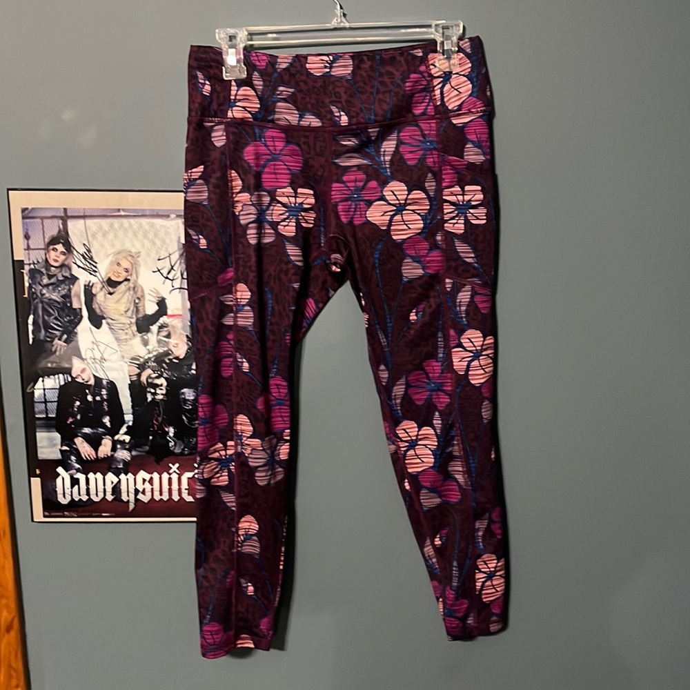 Capri yoga pants